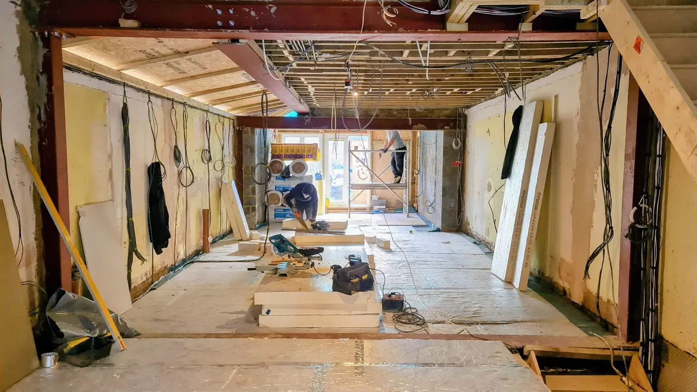 Floor insulation in SW6