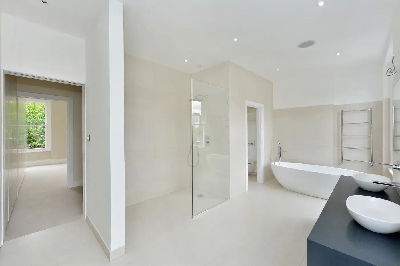 Master bathroom in SW6