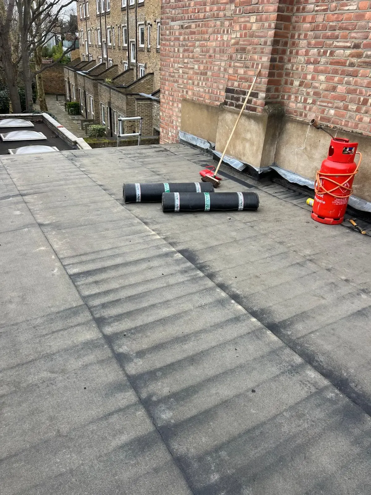 Second flat roof recovered in N1