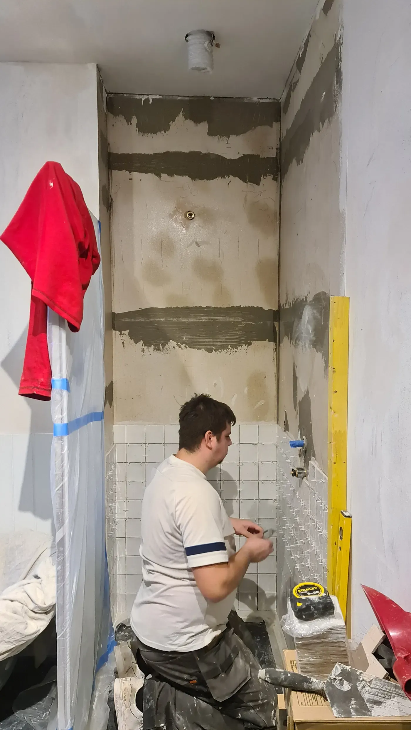 Shower room being tiled in SW5