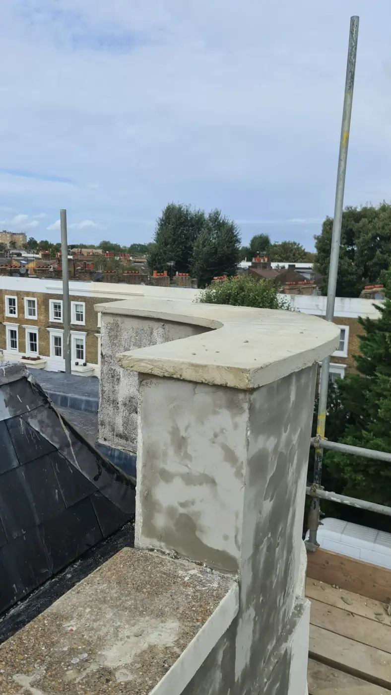 New parapet wall in W1