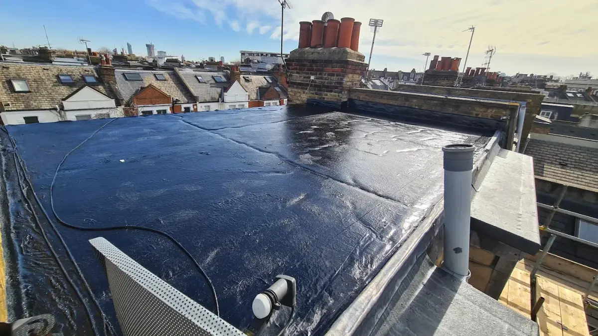 New flat roof in N1
